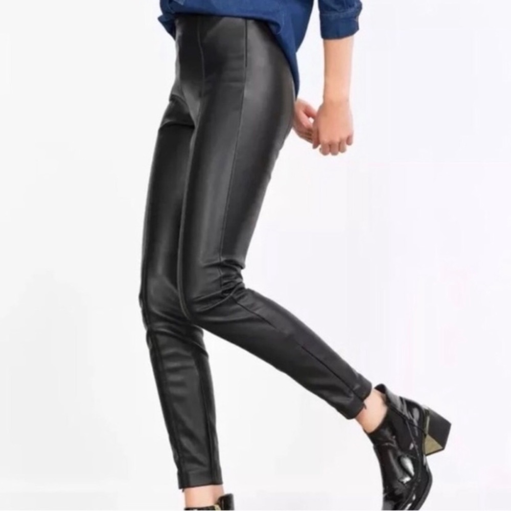 Zara Trafaluc Black Vegan leather skinny pant! Sm